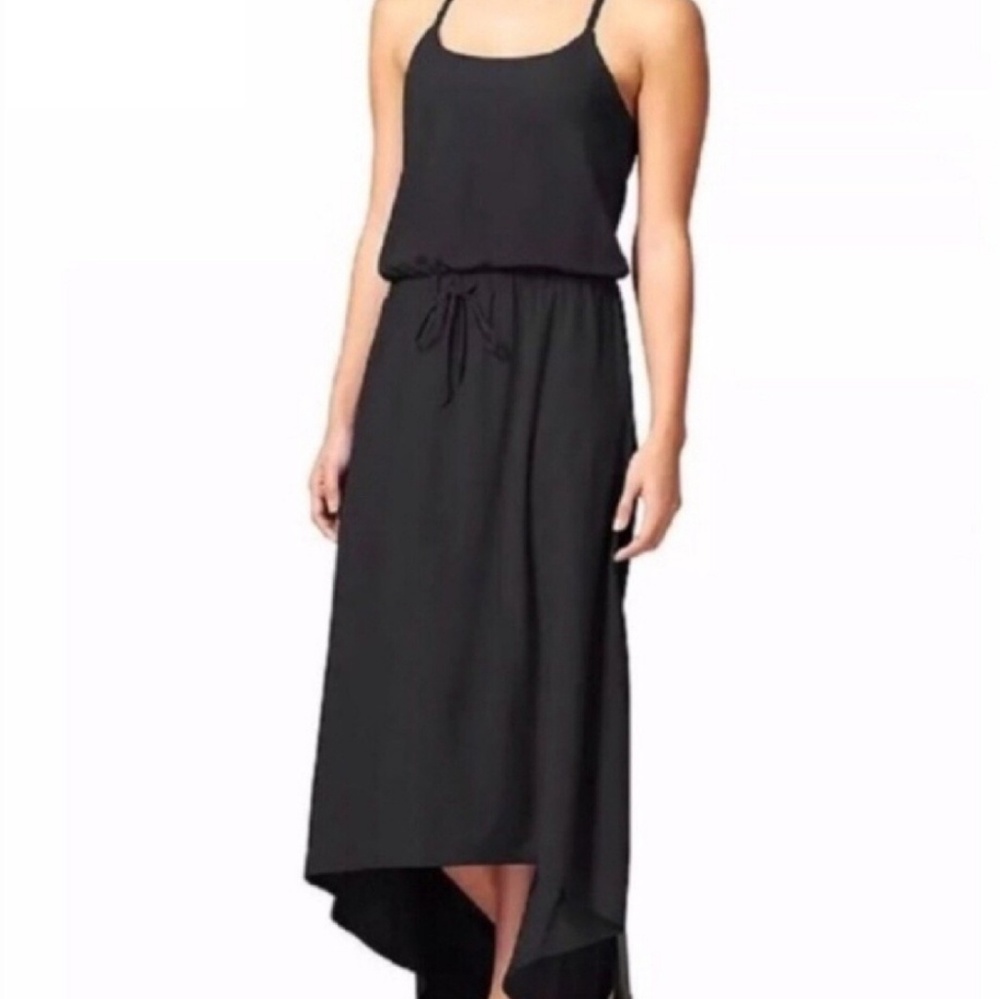 Novella Athleta